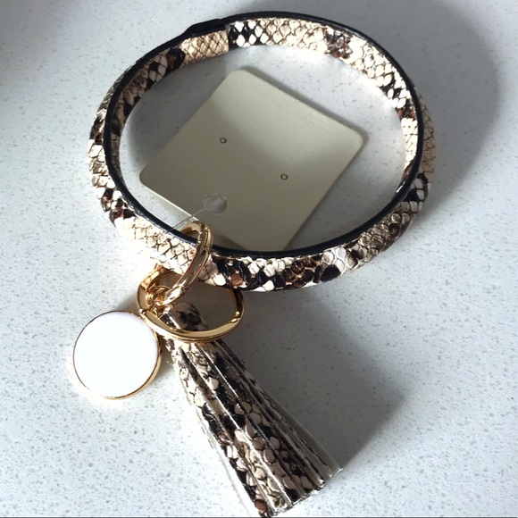 BOGO ALL Keychains-Snakeskin Round Keychain Tassel - Picture 2 of 8